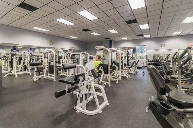 workout area with a drop ceiling