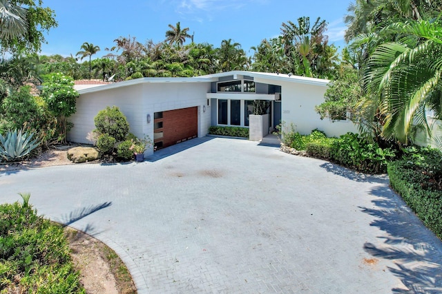 view of front of house featuring a garage