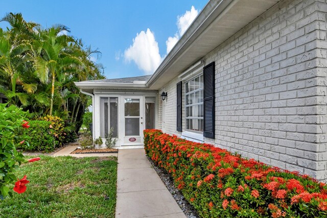 view of property entrance