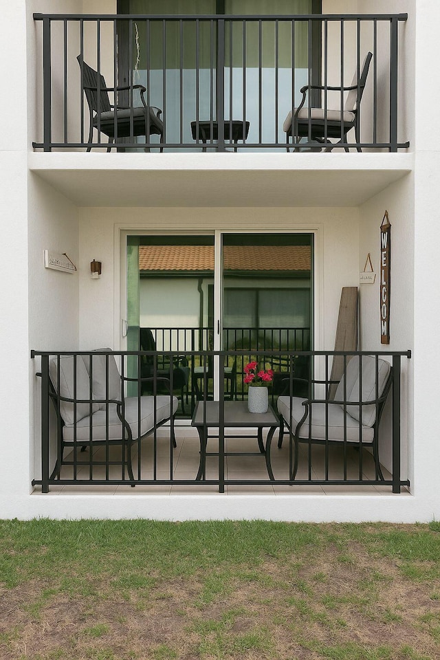 1202 Villa Cir, Boynton Beach, FL 33435 - exterior space featuring a balcony