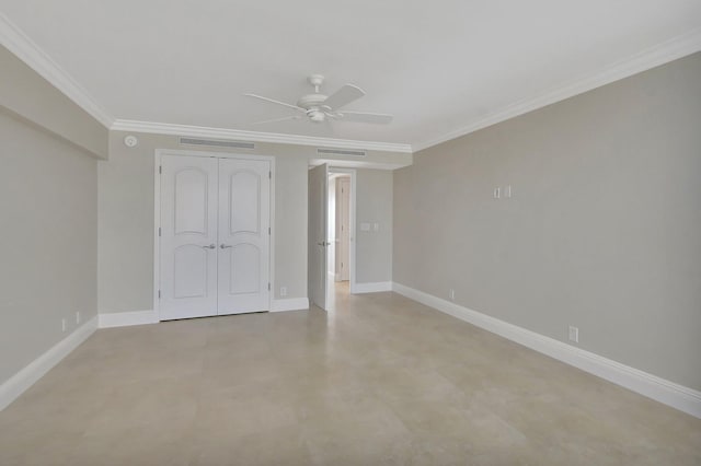 unfurnished bedroom featuring ceiling fan, ornamental molding, and a closet