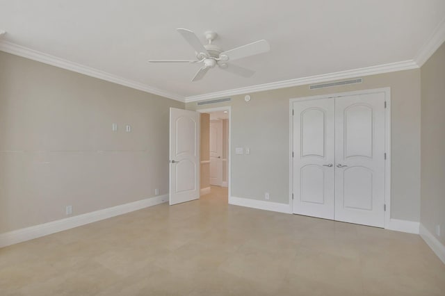 unfurnished bedroom featuring ceiling fan, ornamental molding, and a closet