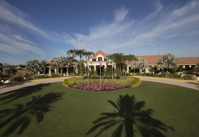 7575 Orchid Hammock Dr, West Palm Beach, FL 33412 - view of home's community featuring curved driveway