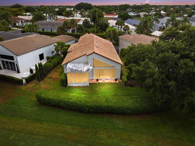 view of aerial view at dusk