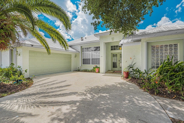 view of front facade with a garage