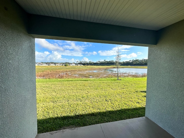 view of yard with a water view