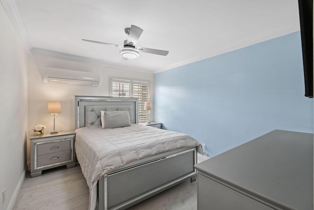 bedroom featuring light hardwood / wood-style floors, a wall unit AC, ceiling fan, and crown molding