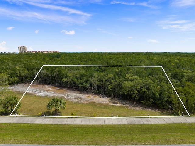 Listing photo 3 for 2528 S Ocean Dr, Fort Pierce FL 34949