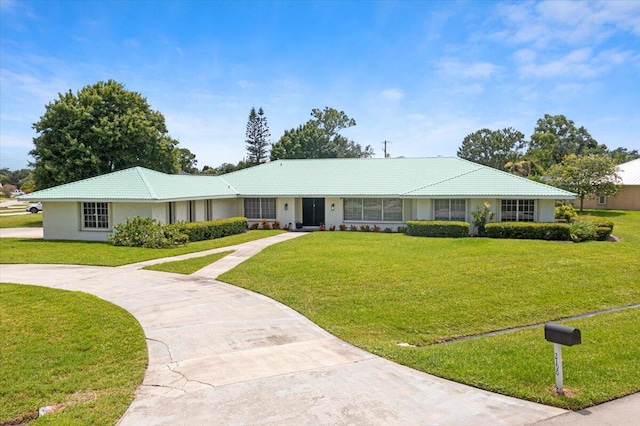 ranch-style house with a front yard