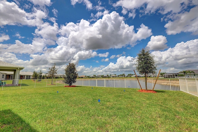 view of yard featuring a water view