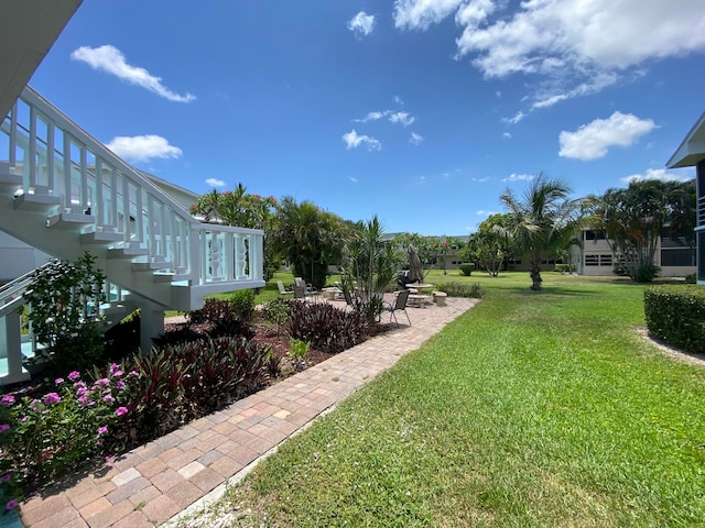 view of yard with a patio