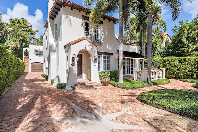 view of mediterranean / spanish-style house