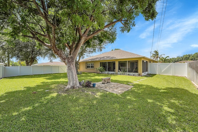 view of yard with a patio