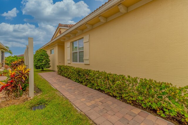 view of side of property