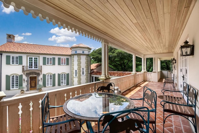 view of patio featuring outdoor dining space