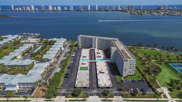 bird's eye view featuring a water view