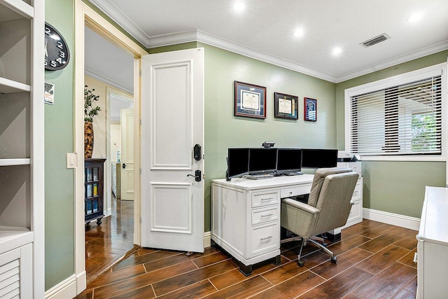 office area with baseboards, ornamental molding, visible vents, and wood tiled floor