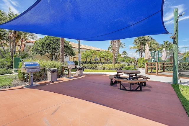 view of property's community featuring a patio