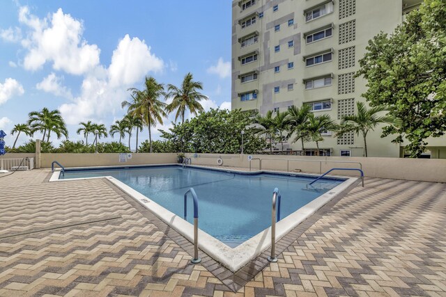 view of swimming pool