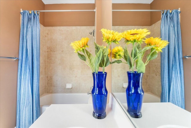 full bath featuring shower / bath combo