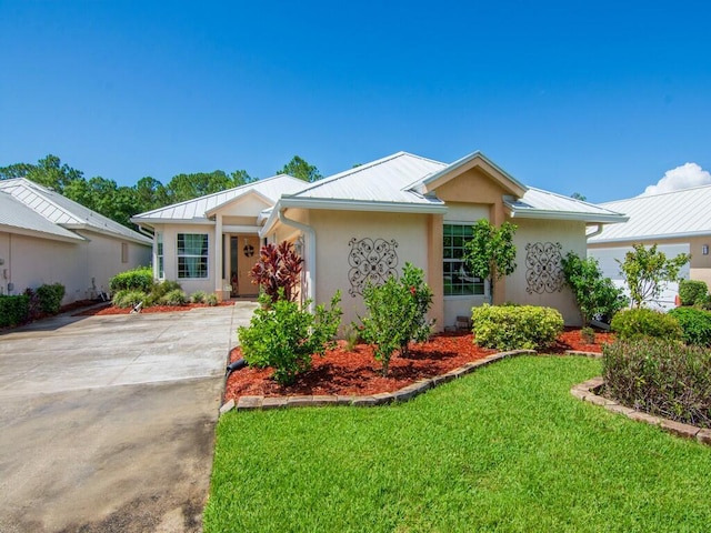 ranch-style house with a front yard