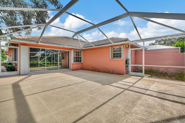 exterior space featuring a lanai