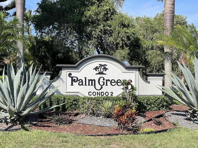 view of community / neighborhood sign