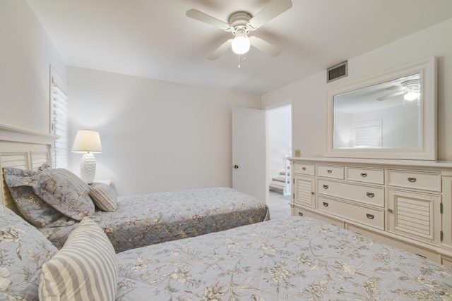 bedroom with ceiling fan