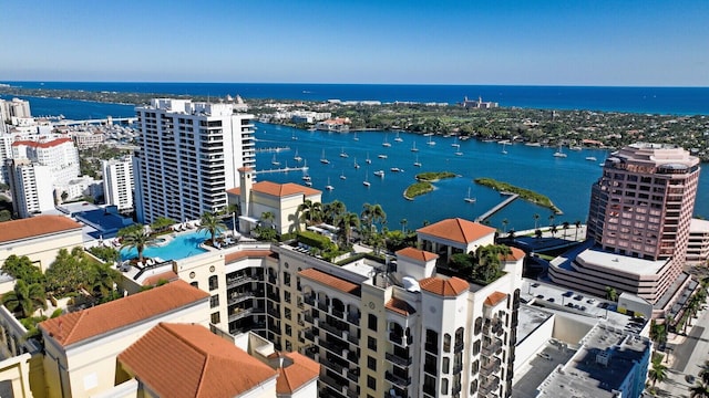 bird's eye view with a water view