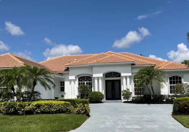 view of mediterranean / spanish-style house