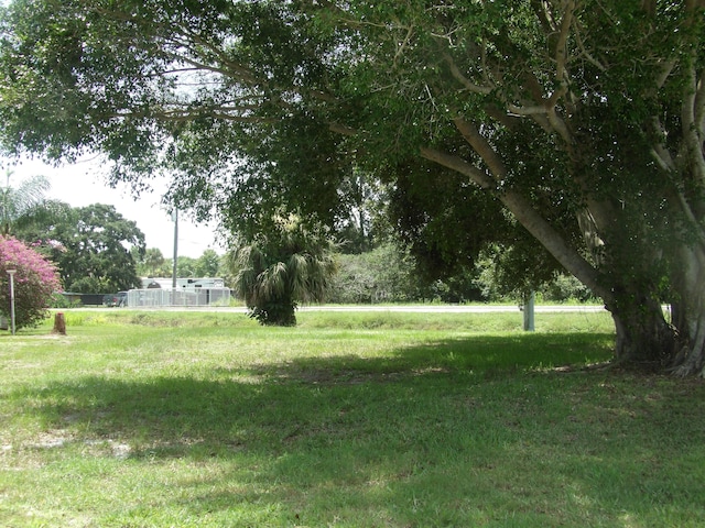 463 Egret Cir, Barefoot Bay, FL 32976
