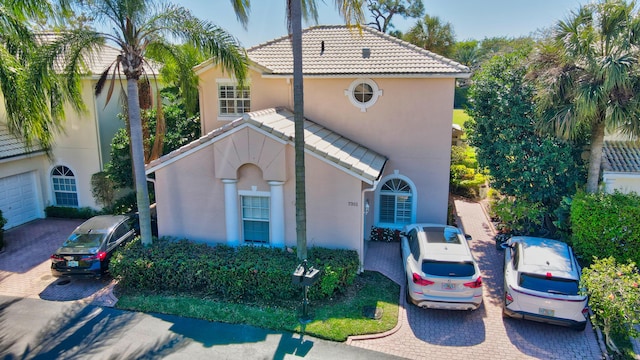 view of mediterranean / spanish-style home