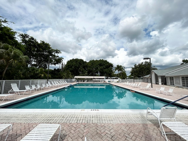 view of swimming pool