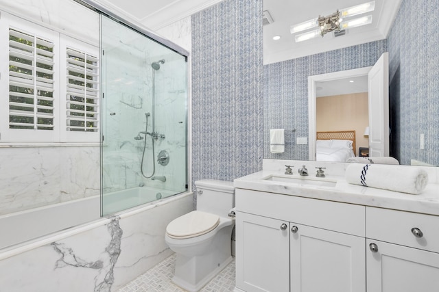 ensuite bathroom with wallpapered walls, ensuite bath, toilet, and crown molding