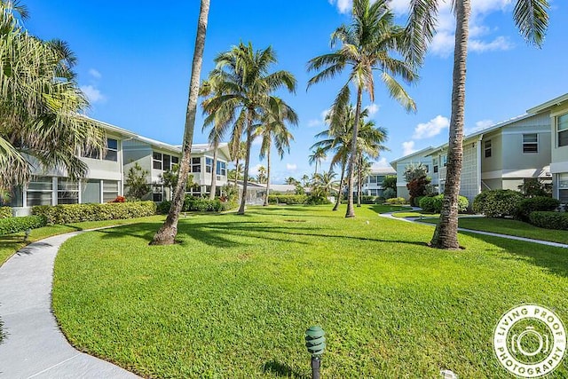 320 S Ocean Blvd Unit L-C, Delray Beach, FL 33483 - view of property's community with a yard and a residential view