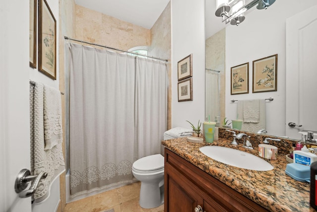 full bathroom featuring vanity, toilet, shower / tub combo, and an inviting chandelier