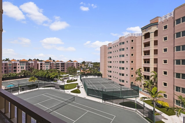 300 SE 5th Ave Unit 5180, Boca Raton, FL 33432 - view of tennis court