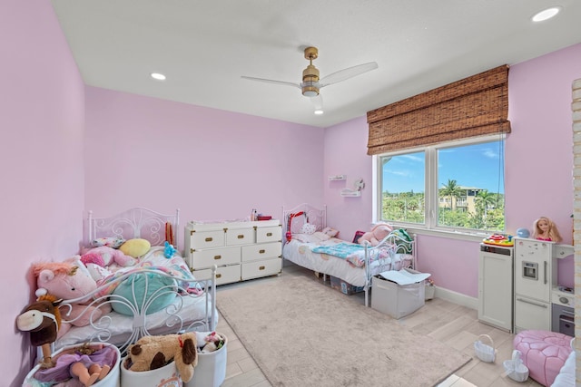 bedroom with ceiling fan