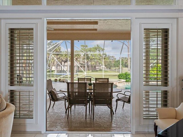 dining room with light tile patterned floors