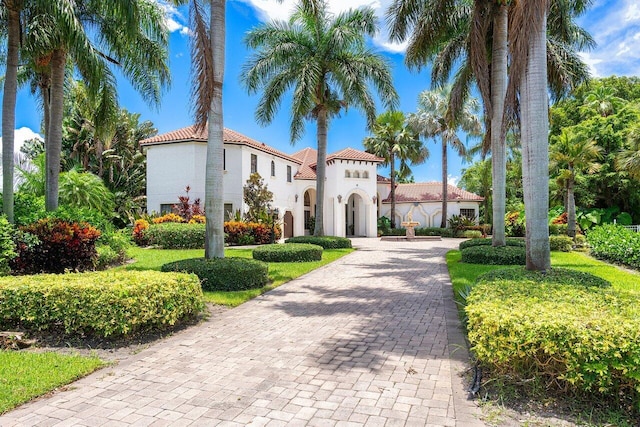 view of mediterranean / spanish-style house