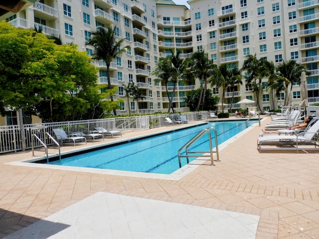 view of swimming pool