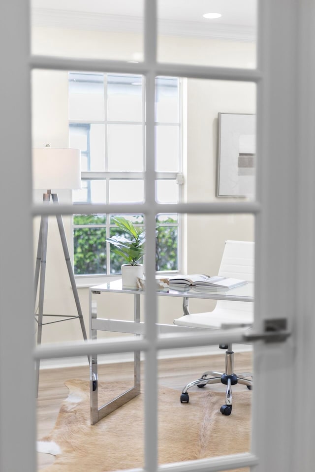 office area with crown molding