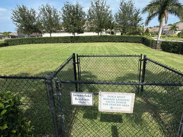 exterior space featuring a lawn