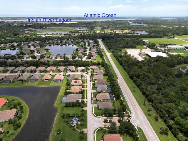 bird's eye view featuring a water view