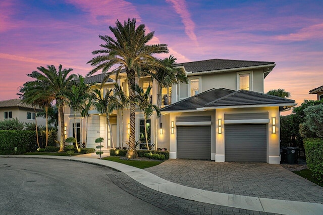 view of front facade with a garage