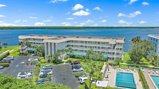 bird's eye view with a water view