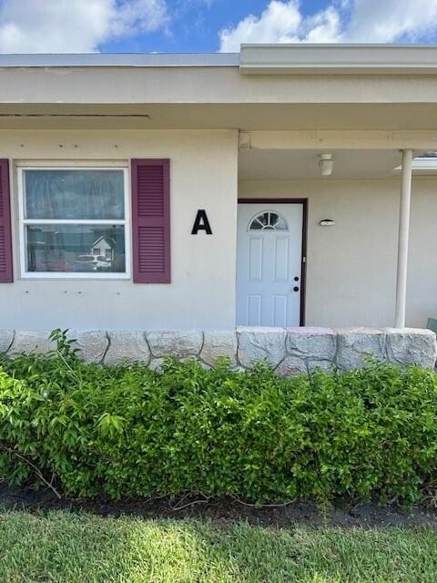 view of entrance to property