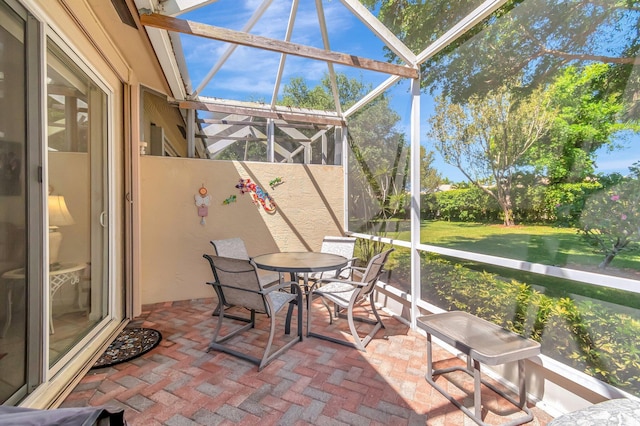 unfurnished sunroom with a healthy amount of sunlight