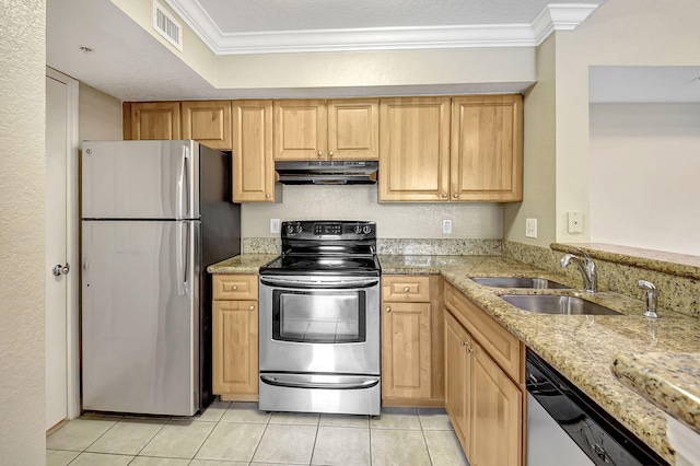 kitchen with visible vents, stainless steel appliances, crown molding, under cabinet range hood, and a sink