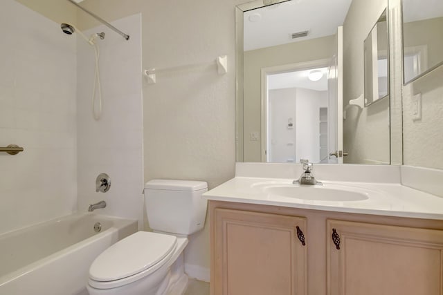 8278 Duomo Cir, Boynton Beach, FL 33472 - full bath featuring toilet, vanity, and bathing tub / shower combination